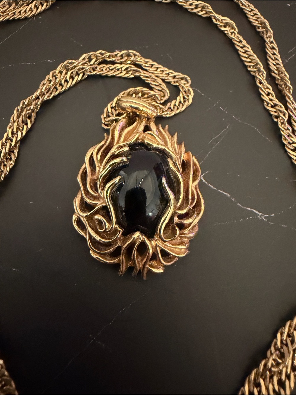 VTG 1970s Sarah Coventry "Black Charmer" Flame Pendant Necklace / Brooch 🖤🔥